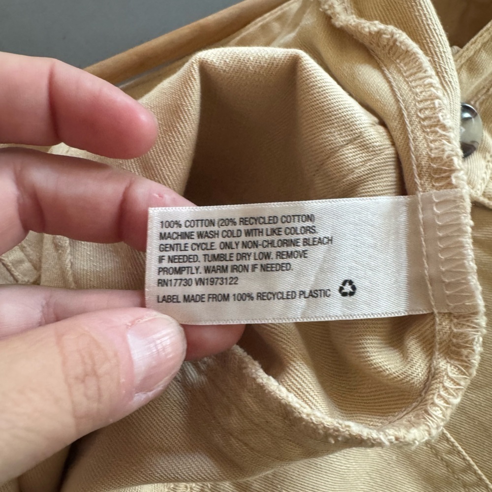 NWT! Women’s Universal Thread tan colored shorts size 6 - Picture 5 of 5